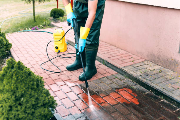 Best Garage Pressure Washing  in Sunman, IN